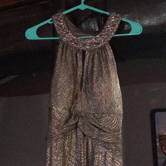 Ignite evenings by carol Lin silver gown - Picture 2 of 5